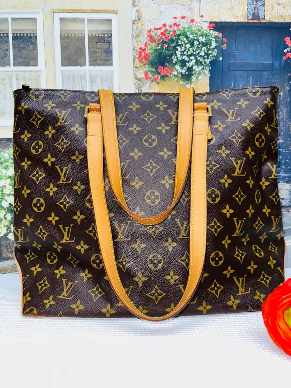 Louis Vuitton Monogram Canvas Tote in Brown and Tan